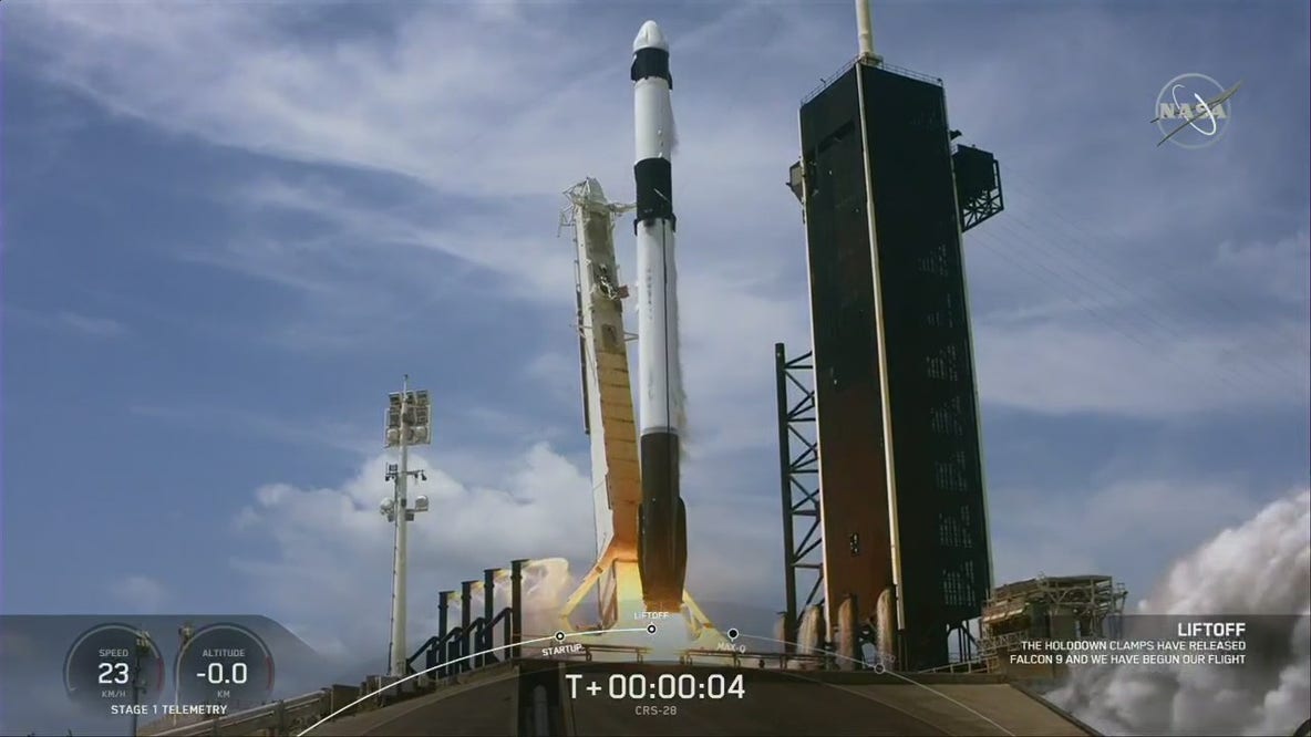 Space station resupply mission launched